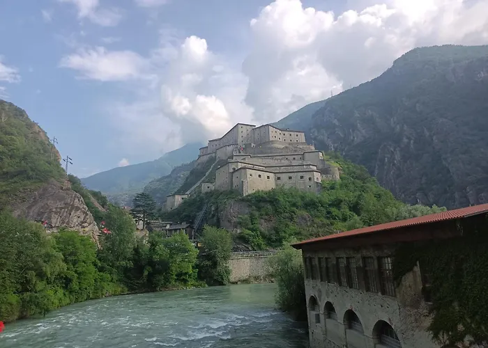 بيت شباب Casa Ciuca